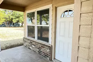 1612-1614 Albert Broadfoot St, Bonham, TX 75418 - Photo 3