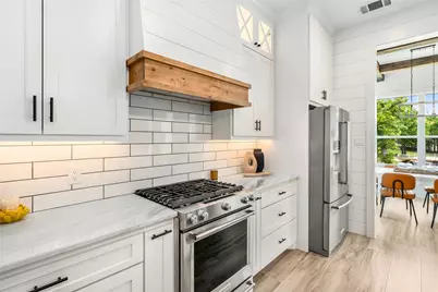 205 Oak Creek Drive, Tool, TX 75143 - Photo 13