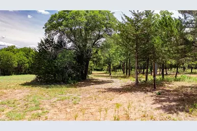 310 Rolling Bend, Alvord, TX 76225 - Photo 5