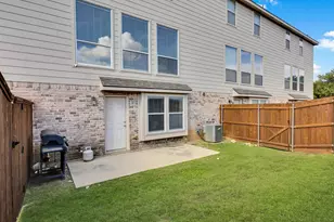 2700 Club Ridge Dr, Lewisville, TX 75067 - Photo 15