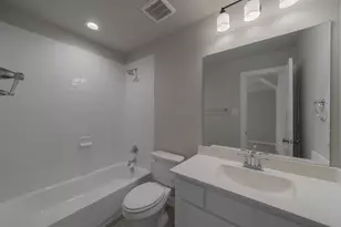 3524 Knightly Dr, Lewisville, TX 75056 - Photo 9