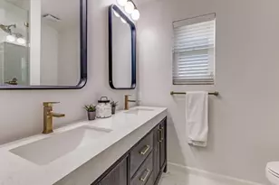 6037 Sandhurst Ln, Dallas, TX 75206 - Photo 9