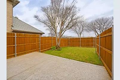 1352 Marken Court, Carrollton, TX 75007 - Photo 21