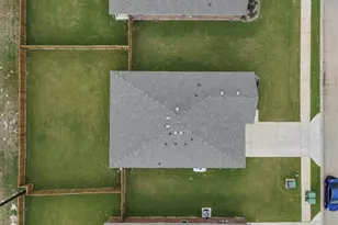 513 Jameson St, Springtown, TX 76082 - Photo 31