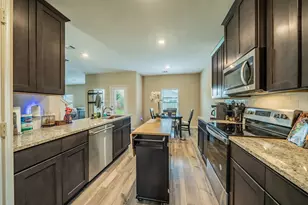 360 Ridgeland Oaks Dr, Fort Worth, TX 76120 - Photo 5
