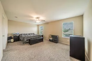 360 Ridgeland Oaks Dr, Fort Worth, TX 76120 - Photo 9