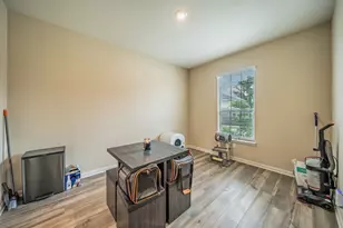 360 Ridgeland Oaks Dr, Fort Worth, TX 76120 - Photo 13