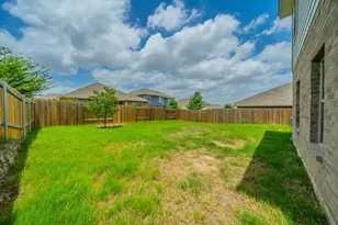 360 Ridgeland Oaks Dr, Fort Worth, TX 76120 - Photo 23