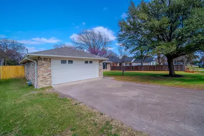415 Dow Ross Boulevard, Duncanville, TX 75116 - Photo 15