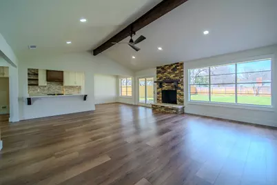 415 Dow Ross Boulevard, Duncanville, TX 75116 - Photo 5