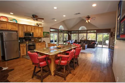 880 Cliffs Drive, Possum Kingdom Lake, TX 76449 - Photo 3