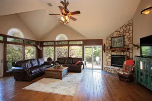 880 Cliffs Dr, Possum Kingdom Lake, TX 76449 - Photo 7