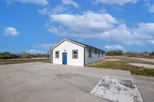 147 Western Lake Dr, Weatherford, TX 76087 - Photo 3