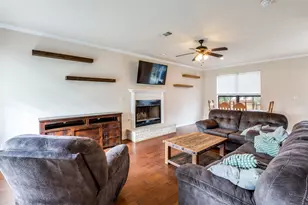 604 Hillside Cir, Little Elm, TX 75068 - Photo 7