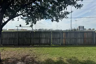 6918 Sayle St, Greenville, TX 75402 - Photo 27