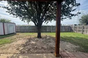 6918 Sayle St, Greenville, TX 75402 - Photo 29