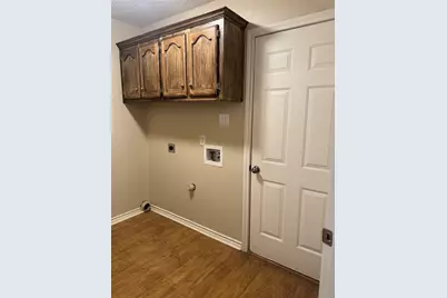 6918 Sayle St, Greenville, TX 75402 - Photo 17