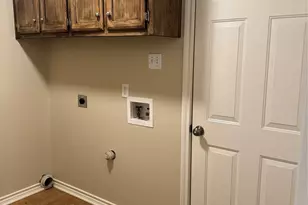 6918 Sayle St, Greenville, TX 75402 - Photo 17