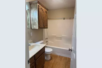 6918 Sayle St, Greenville, TX 75402 - Photo 9