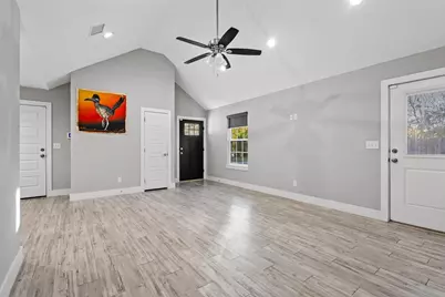 1319 W Gandy Street, Denison, TX 75020 - Photo 5