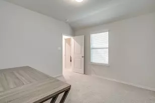 440 Milverton Dr, Fort Worth, TX 76036 - Photo 33