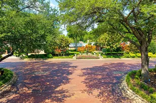 16001 Chalfont Cir, Dallas, TX 75248 - Photo 29