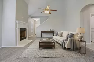 209 Riverdell Ct, Lancaster, TX 75146 - Photo 3