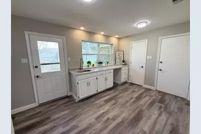 2805 Burlwood Drive, Dalworthington Gardens, TX 76016 - Photo 17