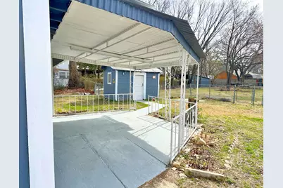 2530 W Elm Street, Denison, TX 75020 - Photo 17