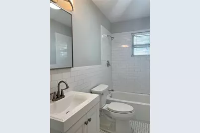 403 Perry Avenue, Waxahachie, TX 75165 - Photo 7