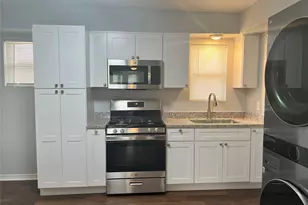 403 Perry Ave, Waxahachie, TX 75165 - Photo 5