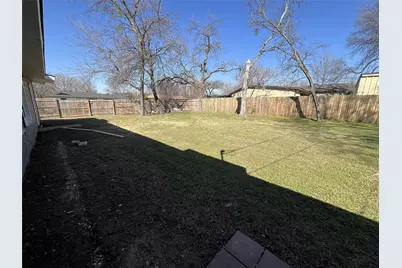 3332 Katrine Street, Haltom City, TX 76117 - Photo 13