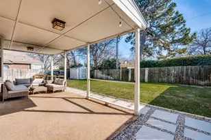 2106 Hunter Pl Ln, Arlington, TX 76006 - Photo 23