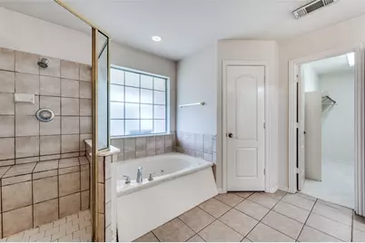 402 Horse Shoe Drive, Euless, TX 76039 - Photo 17