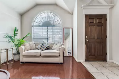 402 Horse Shoe Drive, Euless, TX 76039 - Photo 3