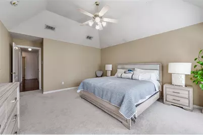 402 Horse Shoe Drive, Euless, TX 76039 - Photo 15