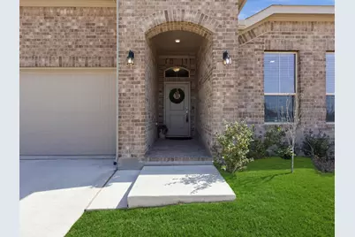 16032 Farringdon Way, Fort Worth, TX 76247 - Photo 3