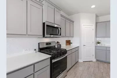 16032 Farringdon Way, Fort Worth, TX 76247 - Photo 7