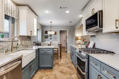 724 Greenway Drive, Coppell, TX 75019 - Photo 9