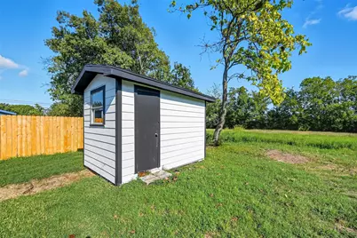 708 Union Avenue, Bonham, TX 75418 - Photo 17