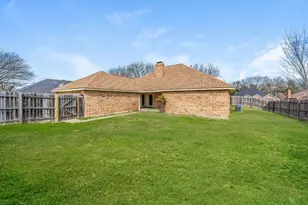 700 Robin Meadow Dr, DeSoto, TX 75115 - Photo 15