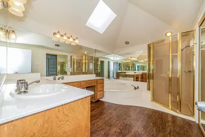 700 Robin Meadow Drive, DeSoto, TX 75115 - Photo 11