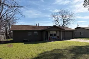 1400 SE 21st St, Mineral Wells, TX 76067 - Photo 1