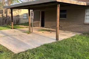 1400 SE 21st St, Mineral Wells, TX 76067 - Photo 13