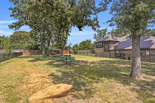 2403 Bear Trl, Mansfield, TX 76063 - Photo 11