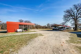 670 Loggins Trail, Poolville, TX 76487 - Photo 23