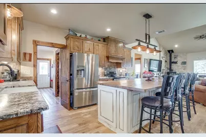 670 Loggins Trail, Poolville, TX 76487 - Photo 5