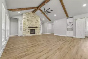 8401 Stallion Dr, Godley, TX 76044 - Photo 11