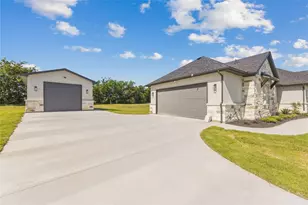 8401 Stallion Dr, Godley, TX 76044 - Photo 5