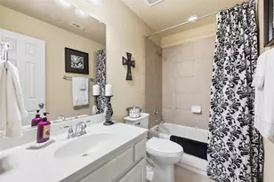 1133 Burnett Dr, Lantana, TX 76226 - Photo 17